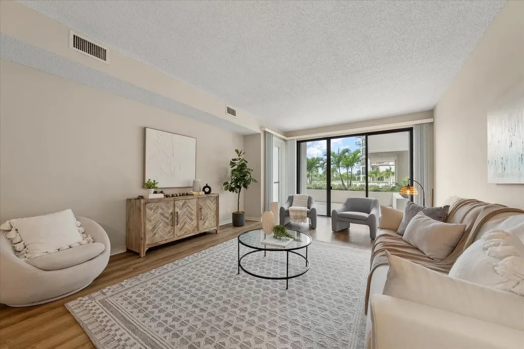 6 Belleview Boulevard Belleair FL 33756