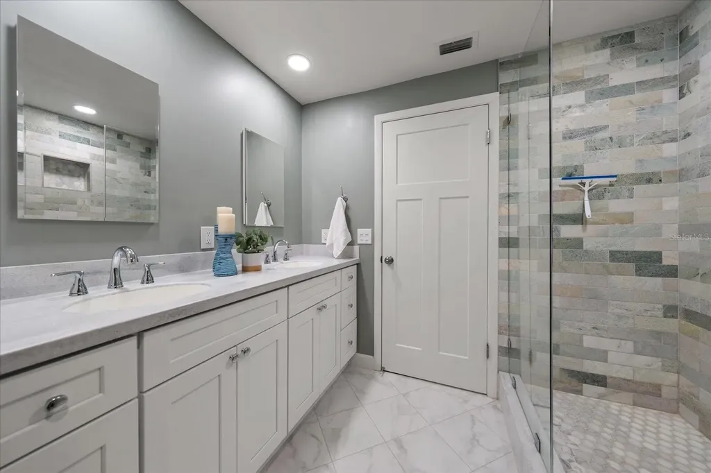 6 Belleview Boulevard Belleair FL 33756