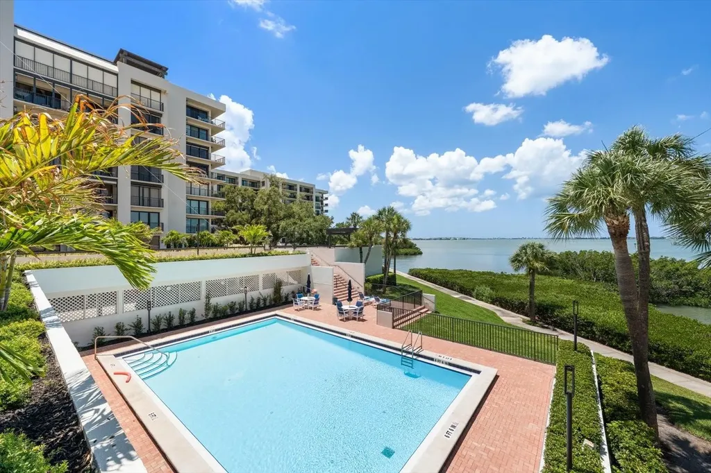 6 Belleview Boulevard Belleair FL 33756
