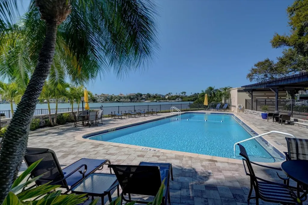 6 Belleview Boulevard Belleair FL 33756