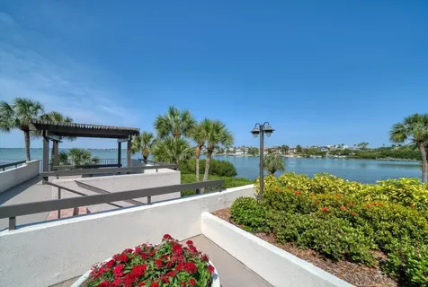 6 Belleview Boulevard Belleair FL 33756