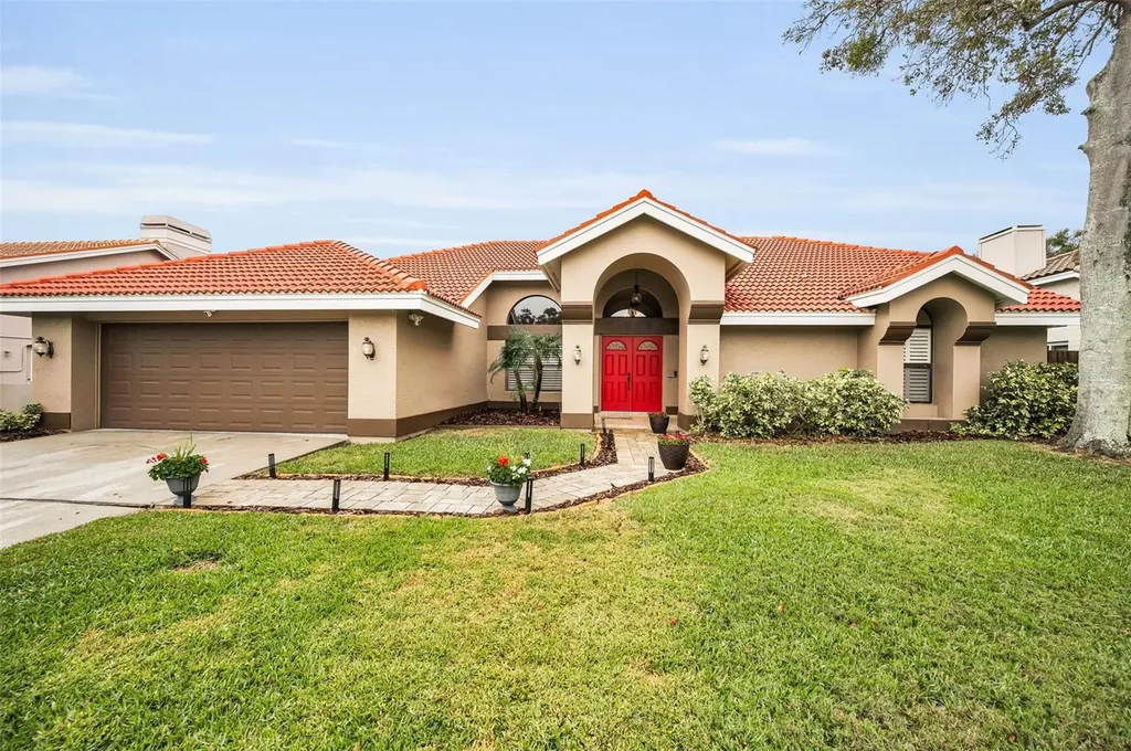 161 Woodcreek Drive N Safety Harbor FL 34695