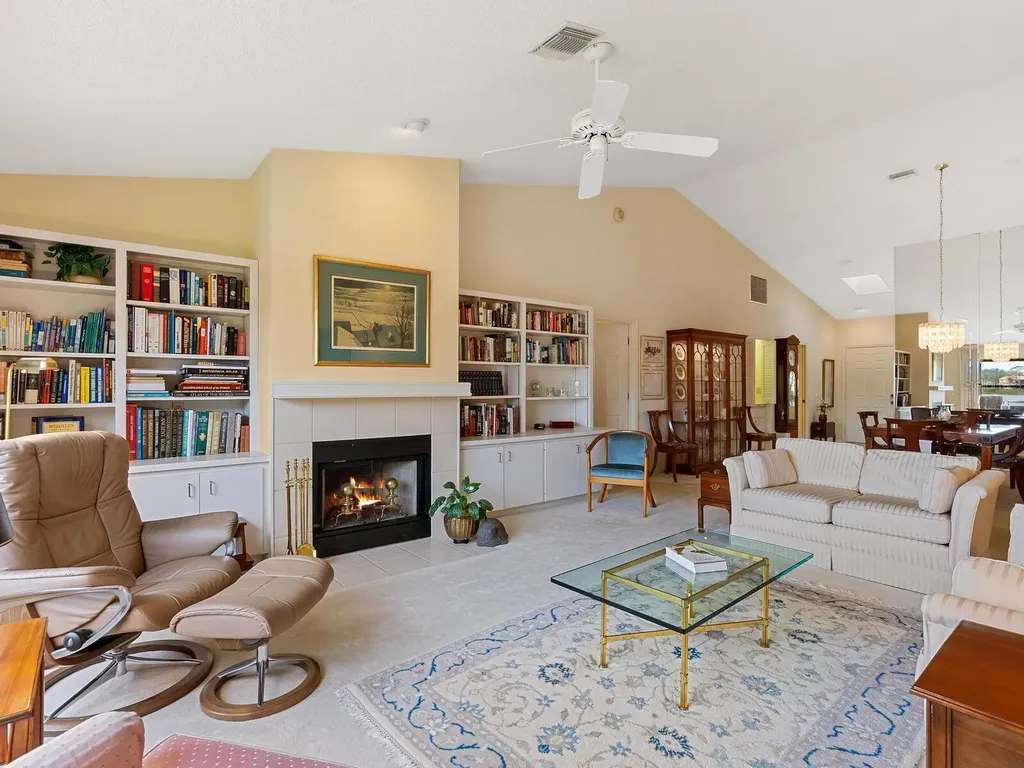 7323 Oak Moss Drive Sarasota FL 34241