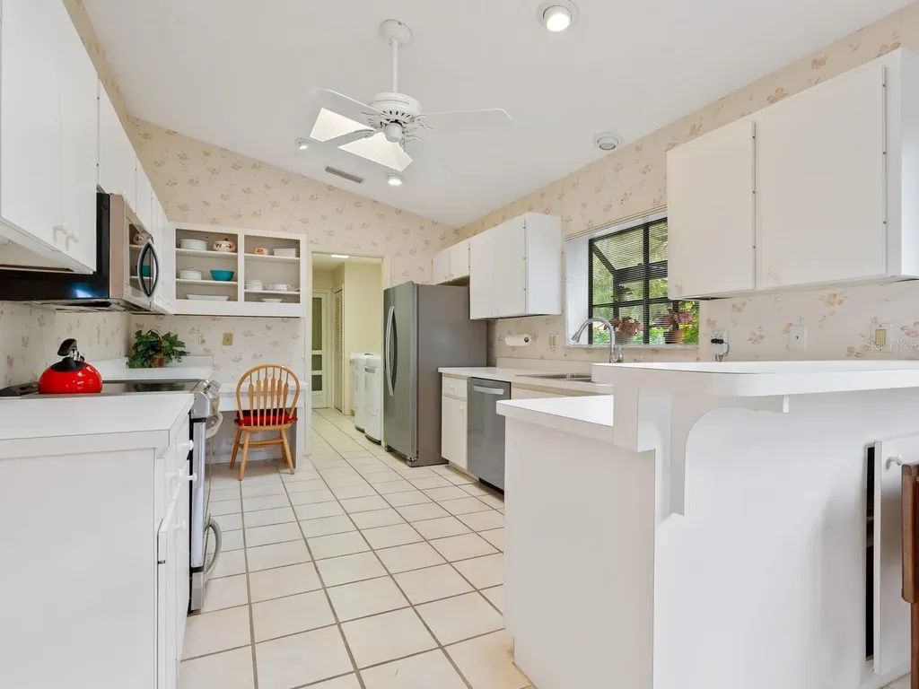 7323 Oak Moss Drive Sarasota FL 34241