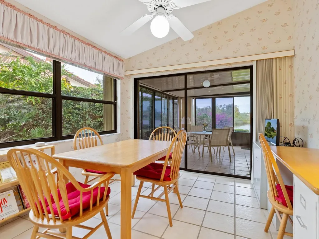 7323 Oak Moss Drive Sarasota FL 34241
