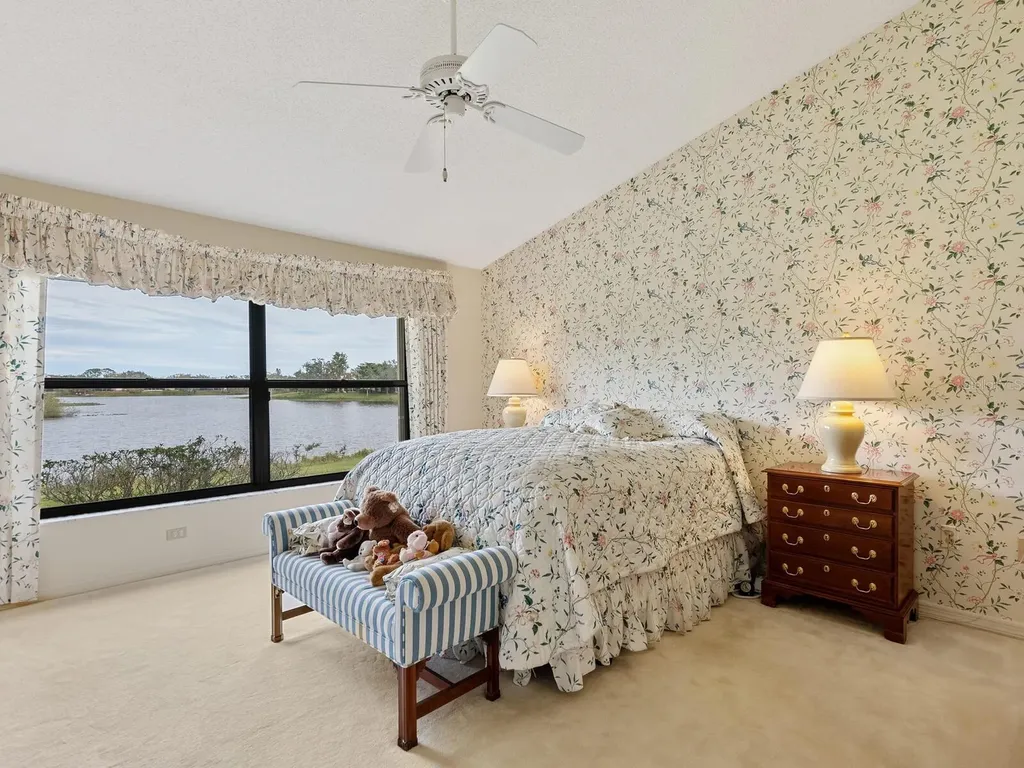 7323 Oak Moss Drive Sarasota FL 34241