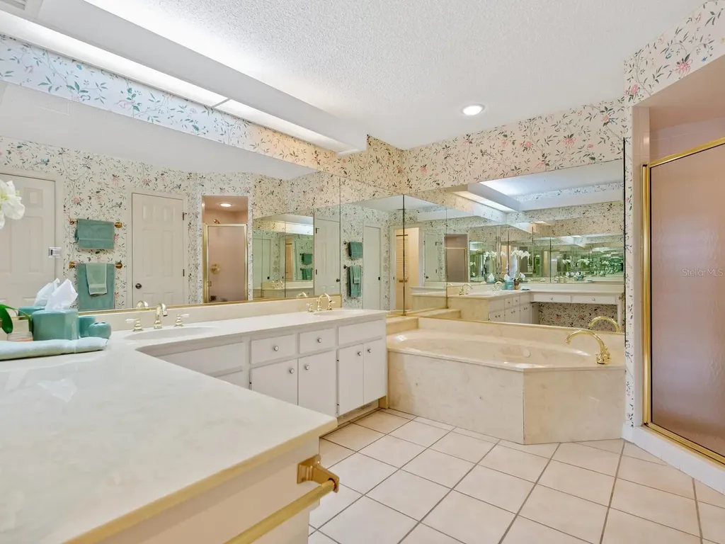 7323 Oak Moss Drive Sarasota FL 34241
