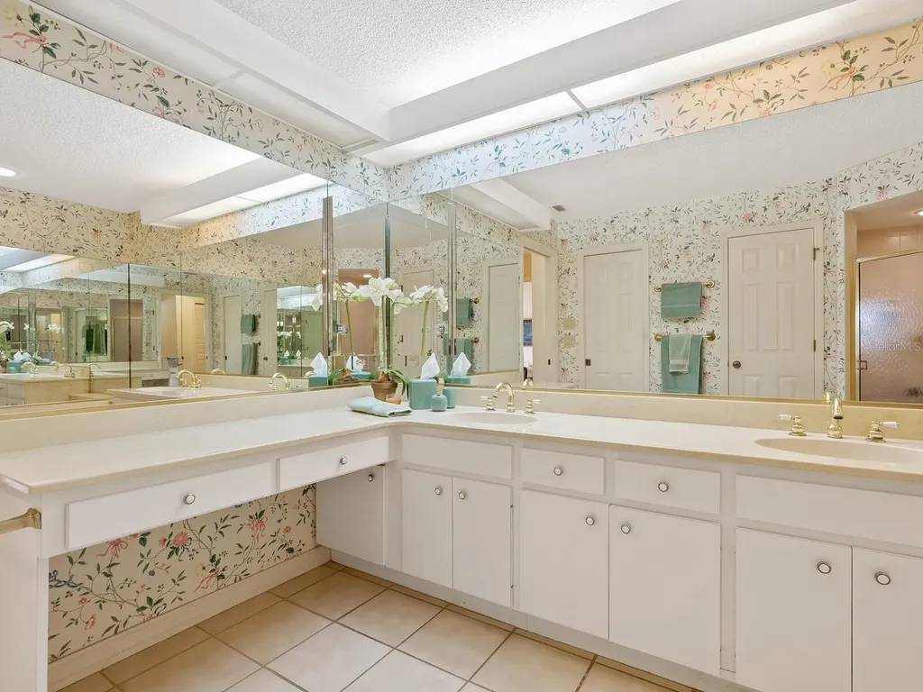 7323 Oak Moss Drive Sarasota FL 34241