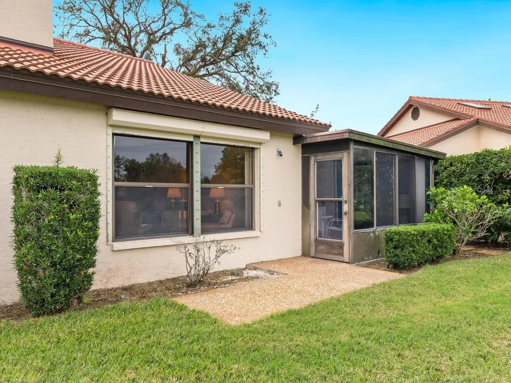 7323 Oak Moss Drive Sarasota FL 34241