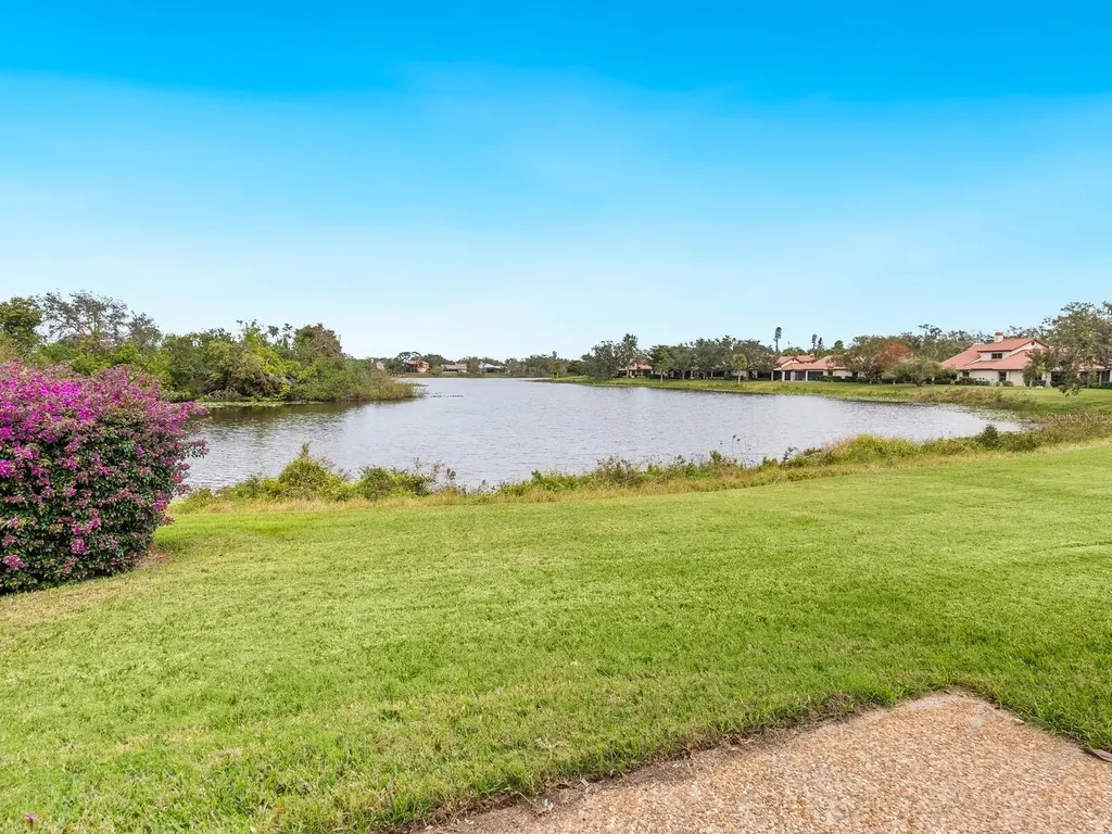 7323 Oak Moss Drive Sarasota FL 34241