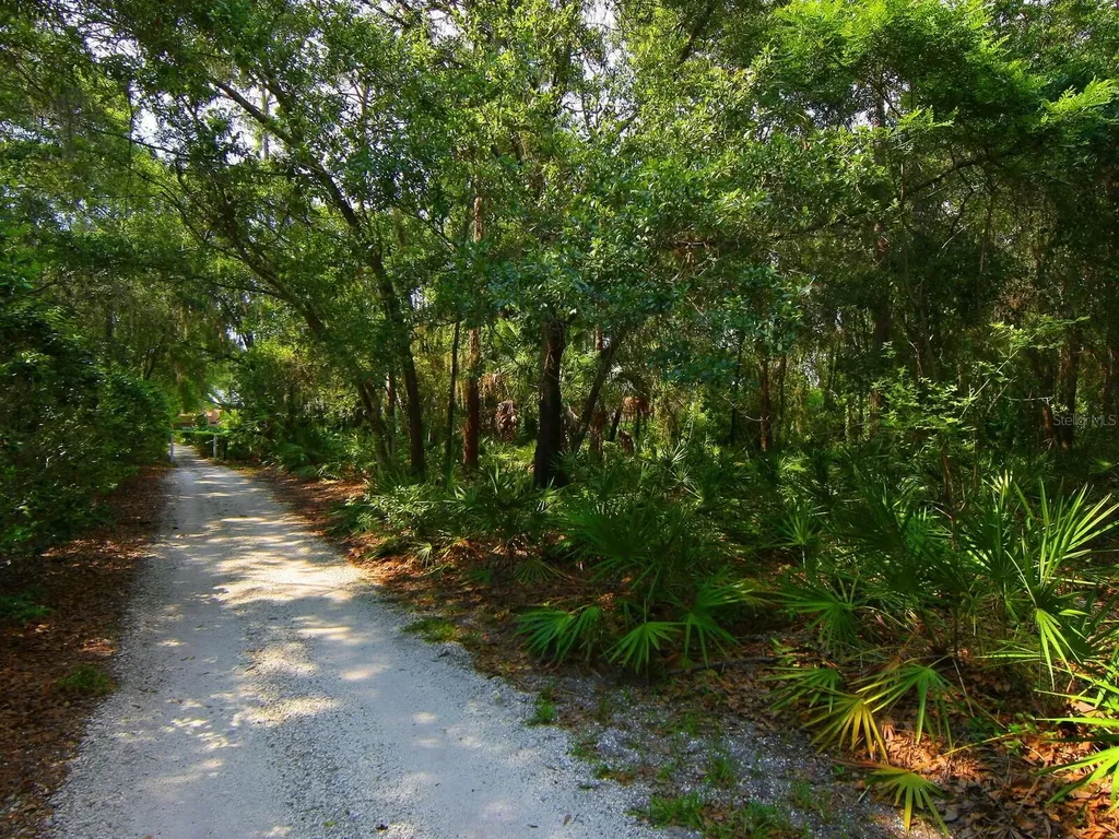 7323 Oak Moss Drive Sarasota FL 34241