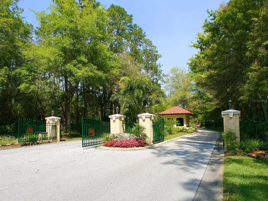 7323 Oak Moss Drive Sarasota FL 34241