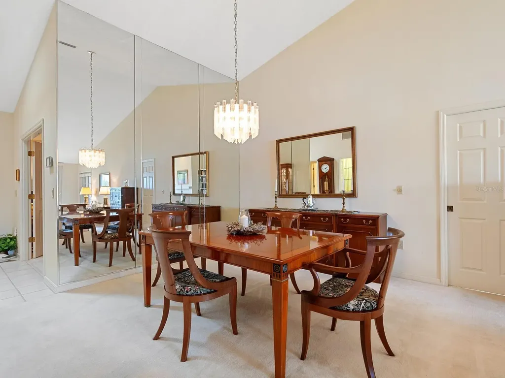 7323 Oak Moss Drive Sarasota FL 34241