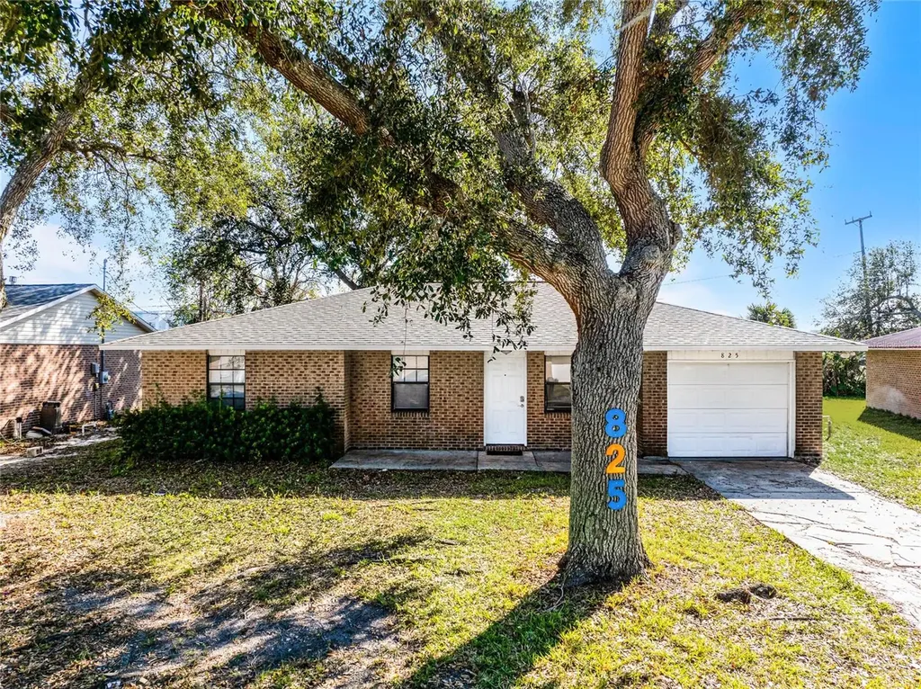825 Kottle Circle S Daytona Beach FL 32114