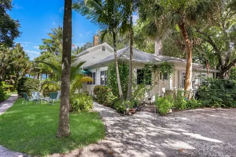 3301 Bay Shore Road Sarasota FL 34234