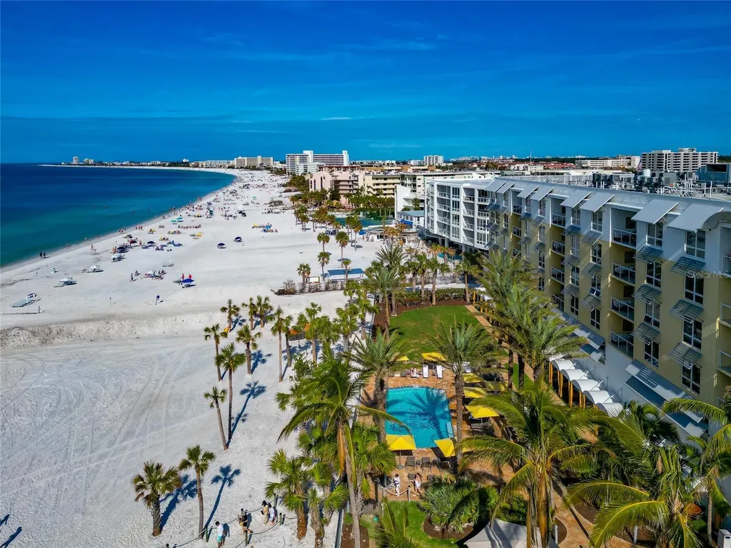 915 Seaside Drive Sarasota FL 34242