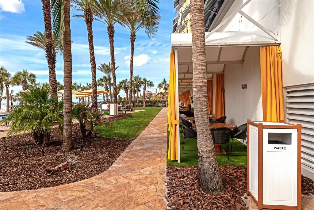 915 Seaside Drive Sarasota FL 34242