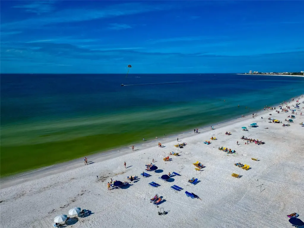 915 Seaside Drive Sarasota FL 34242