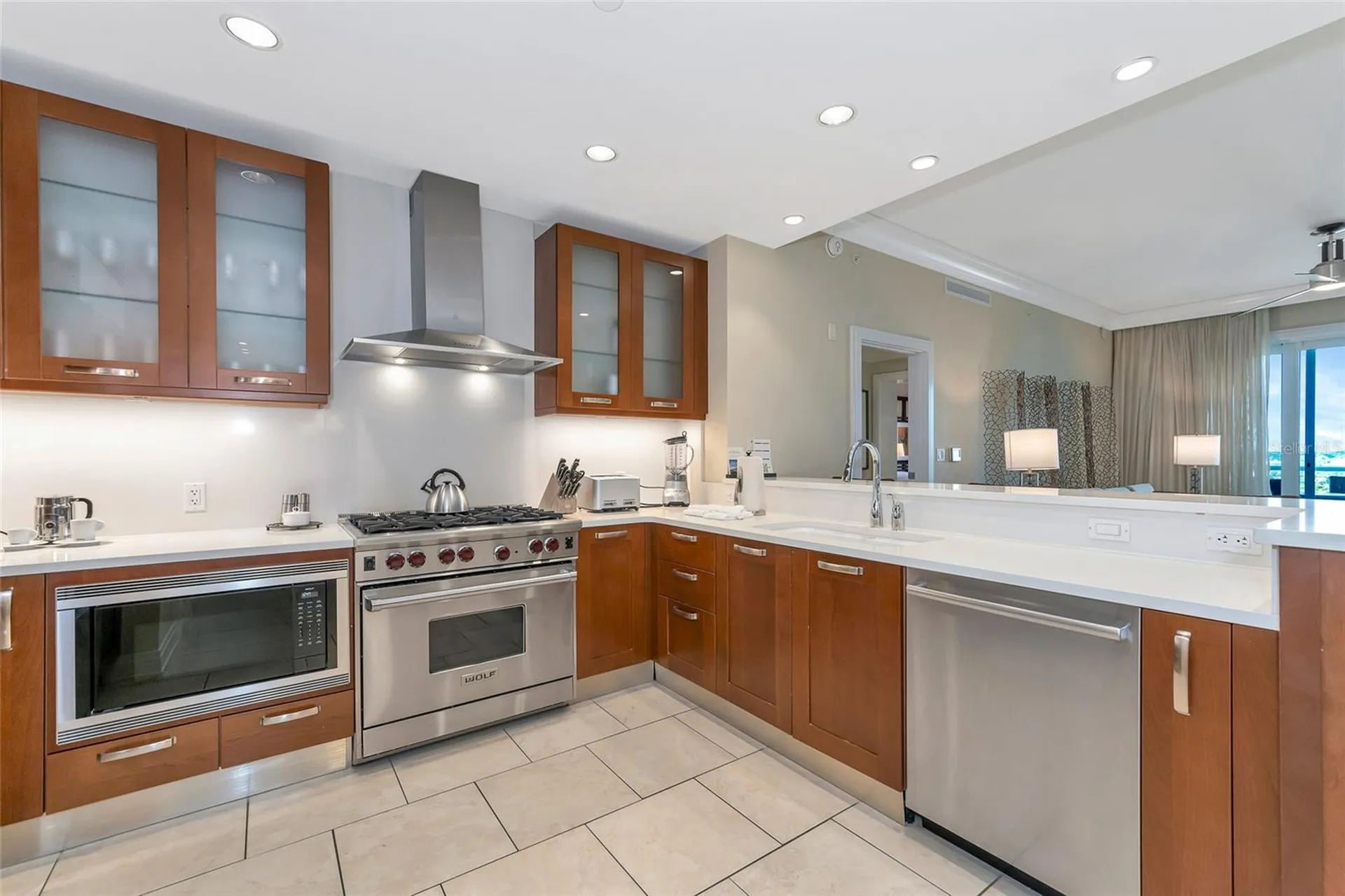 915 Seaside Drive Sarasota FL 34242