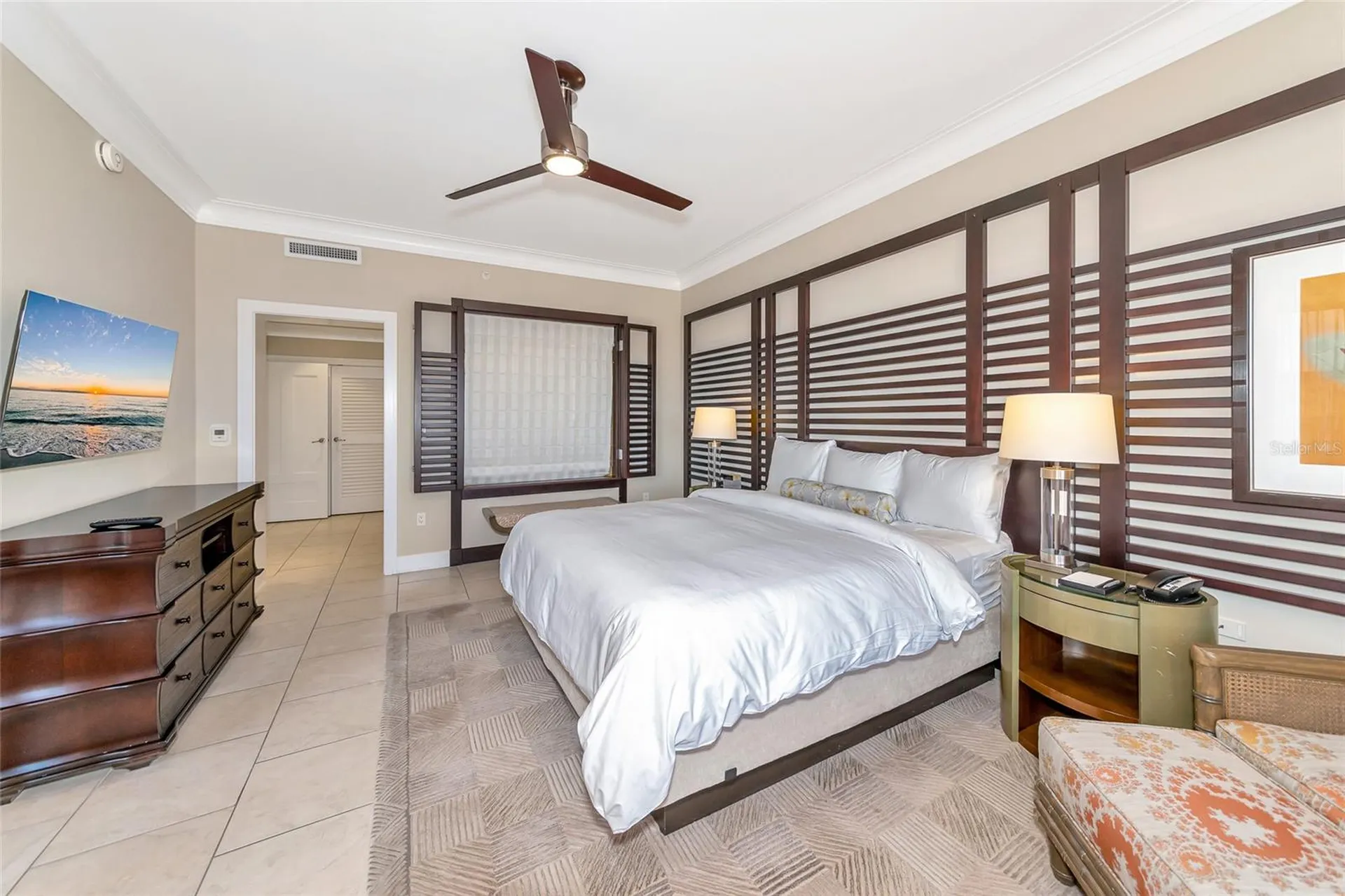 915 Seaside Drive Sarasota FL 34242