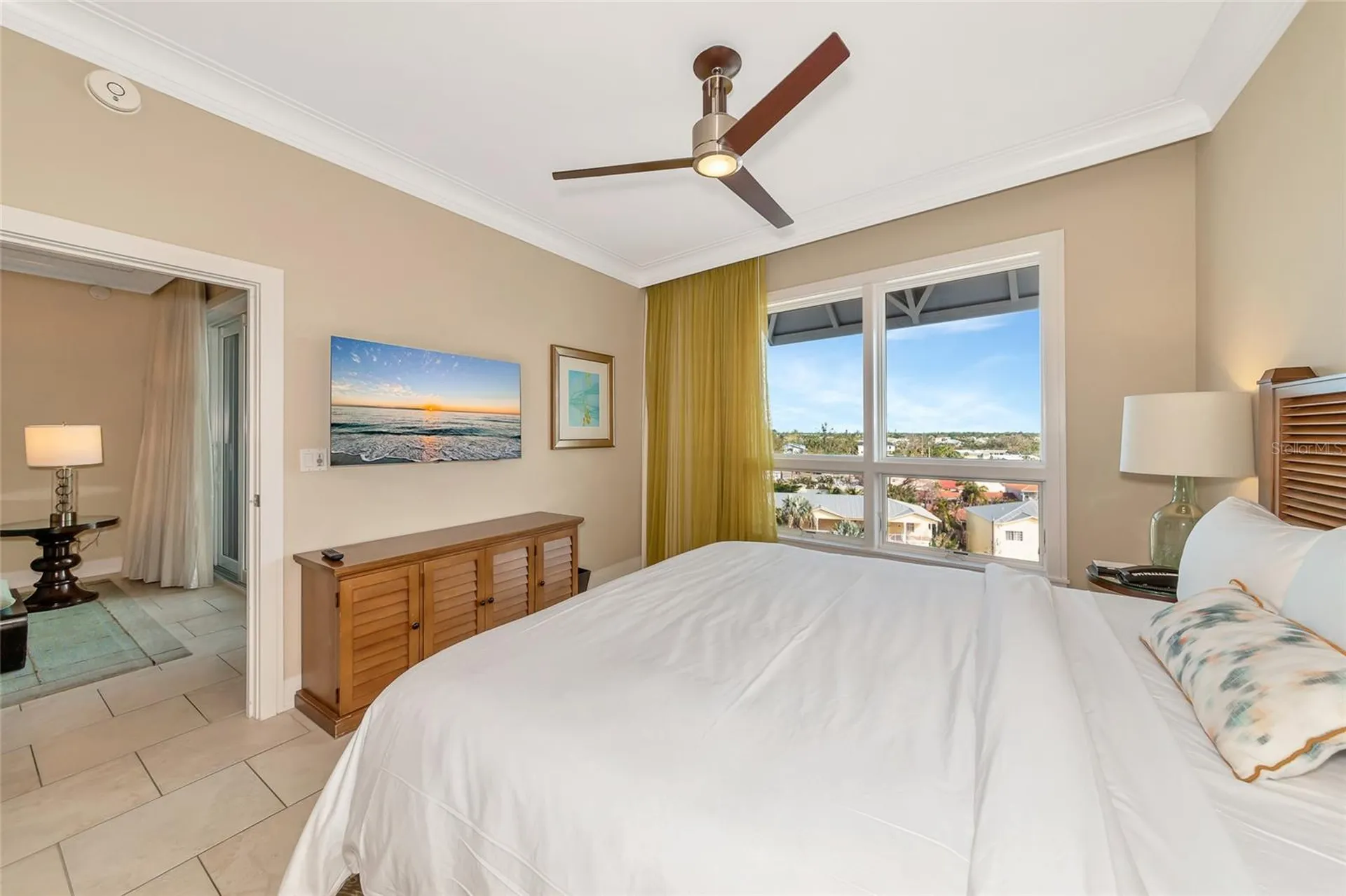 915 Seaside Drive Sarasota FL 34242