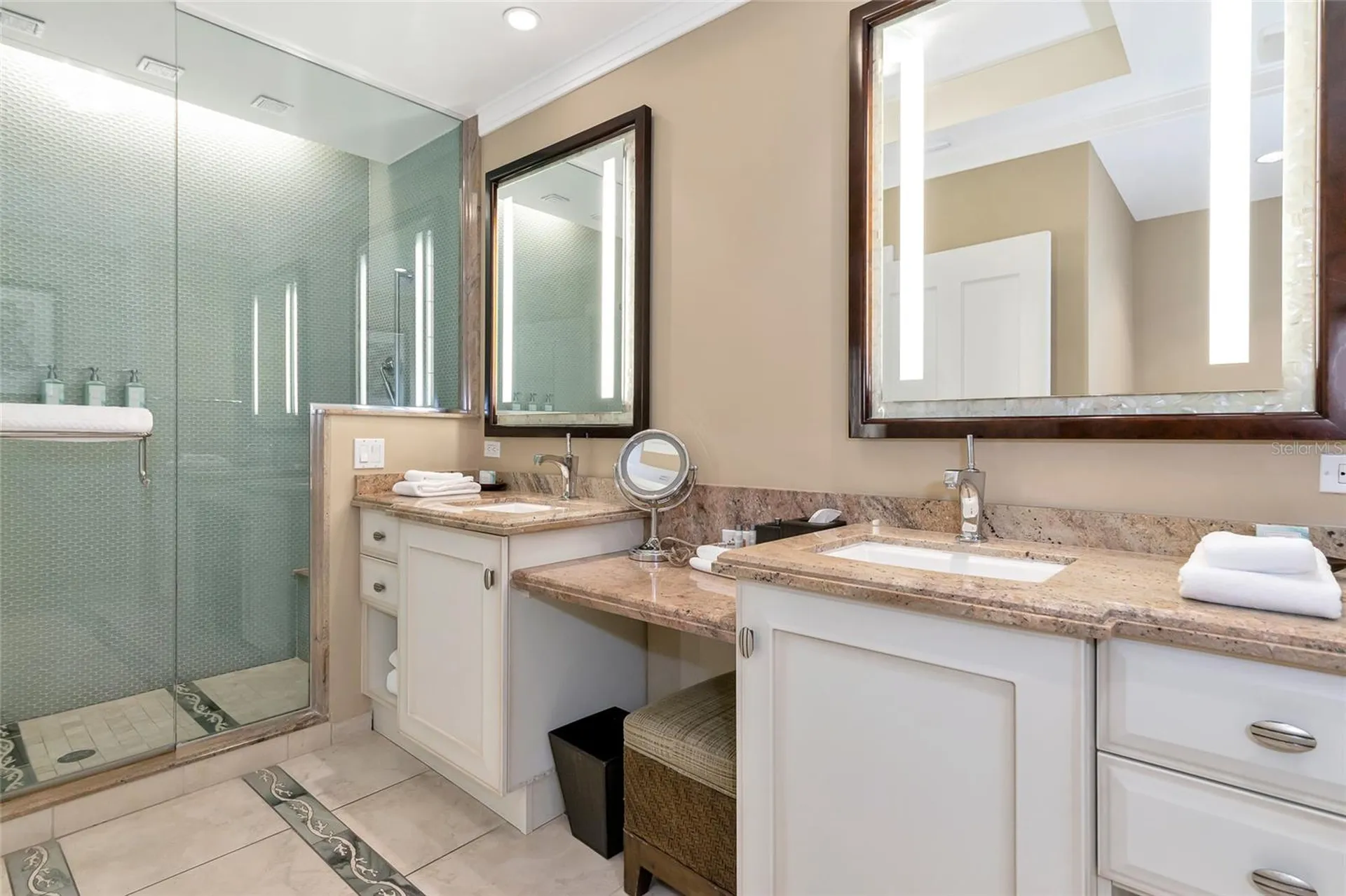 915 Seaside Drive Sarasota FL 34242