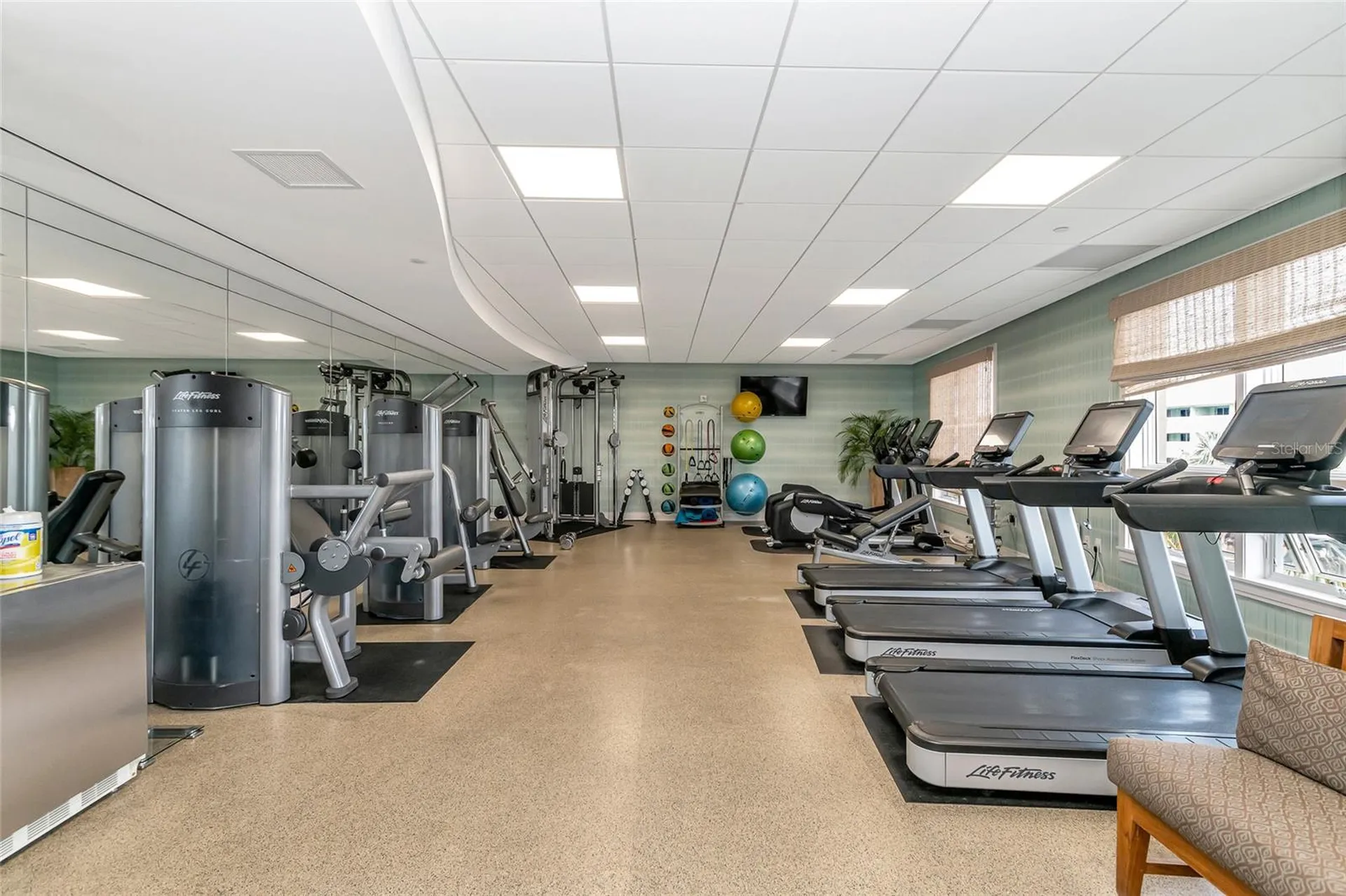 915 Seaside Drive Sarasota FL 34242