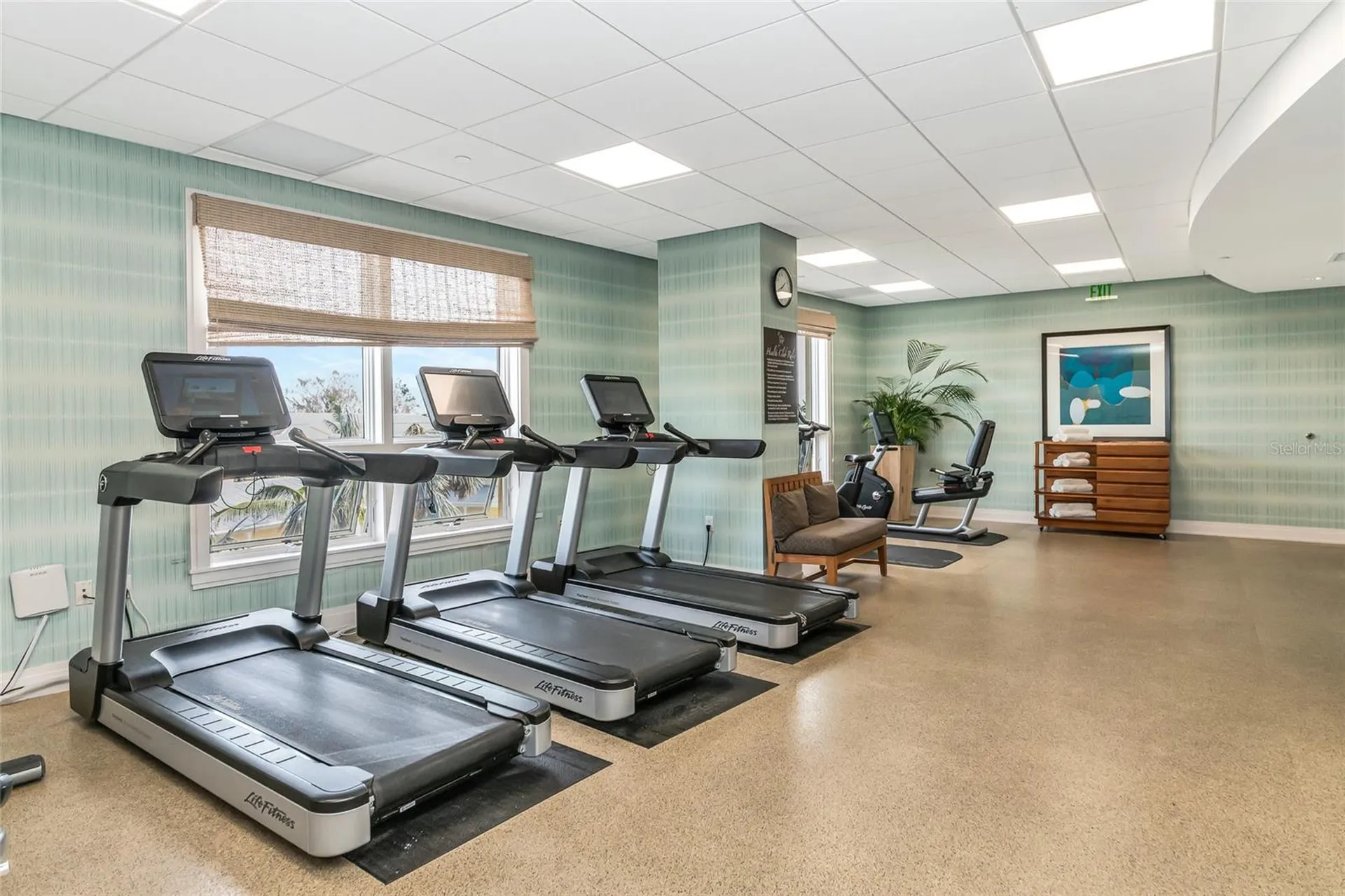 915 Seaside Drive Sarasota FL 34242