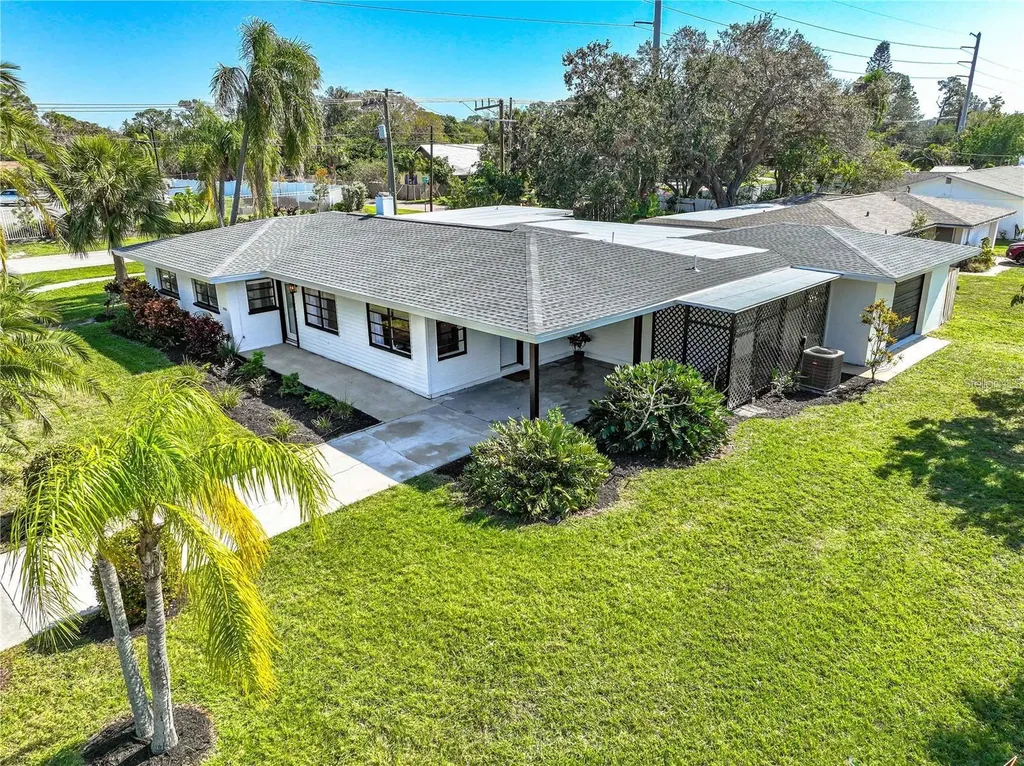 1756 Livingstone Street Sarasota FL 34231
