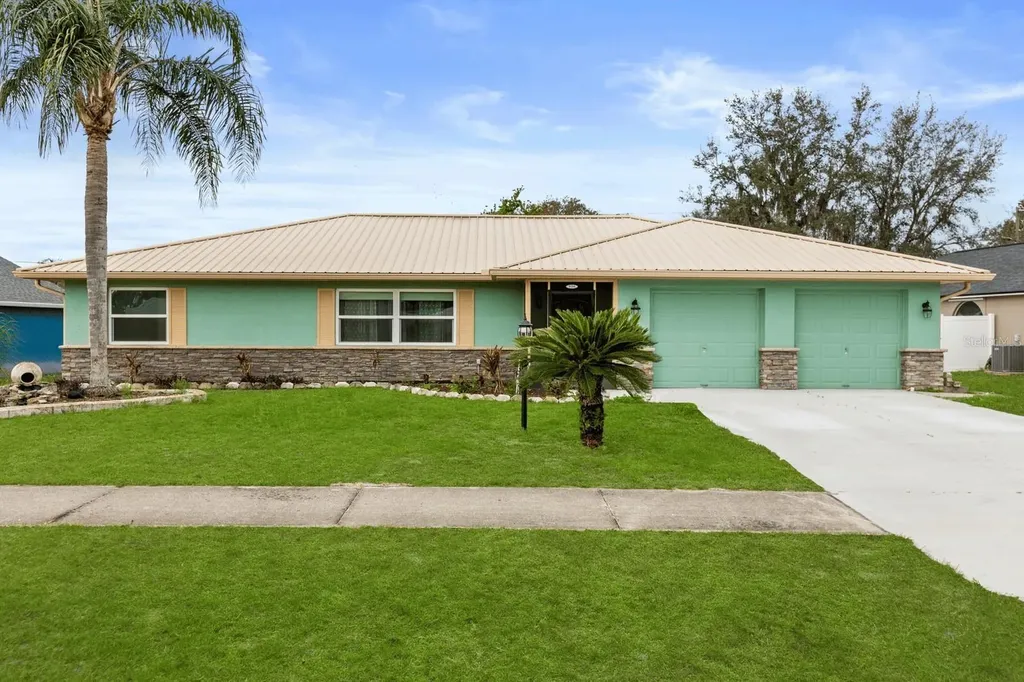 936 Humphrey Boulevard Deltona FL 32738