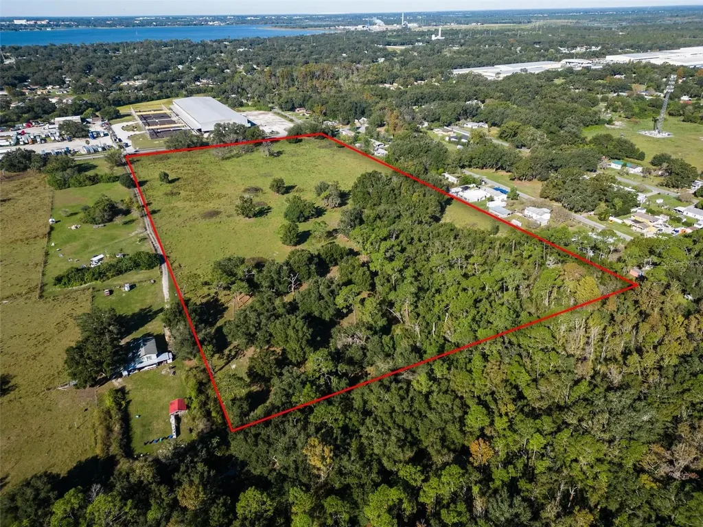 1525 Fish Hatchery Road Lakeland FL 33801