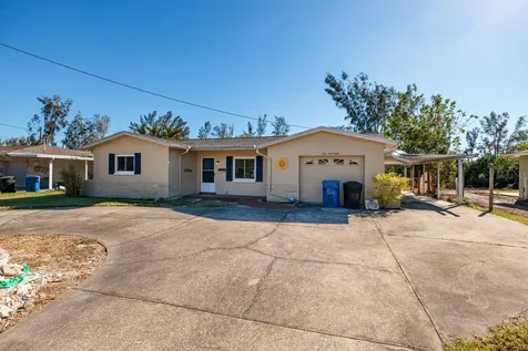 448 55th Avenue NE St Petersburg FL 33703