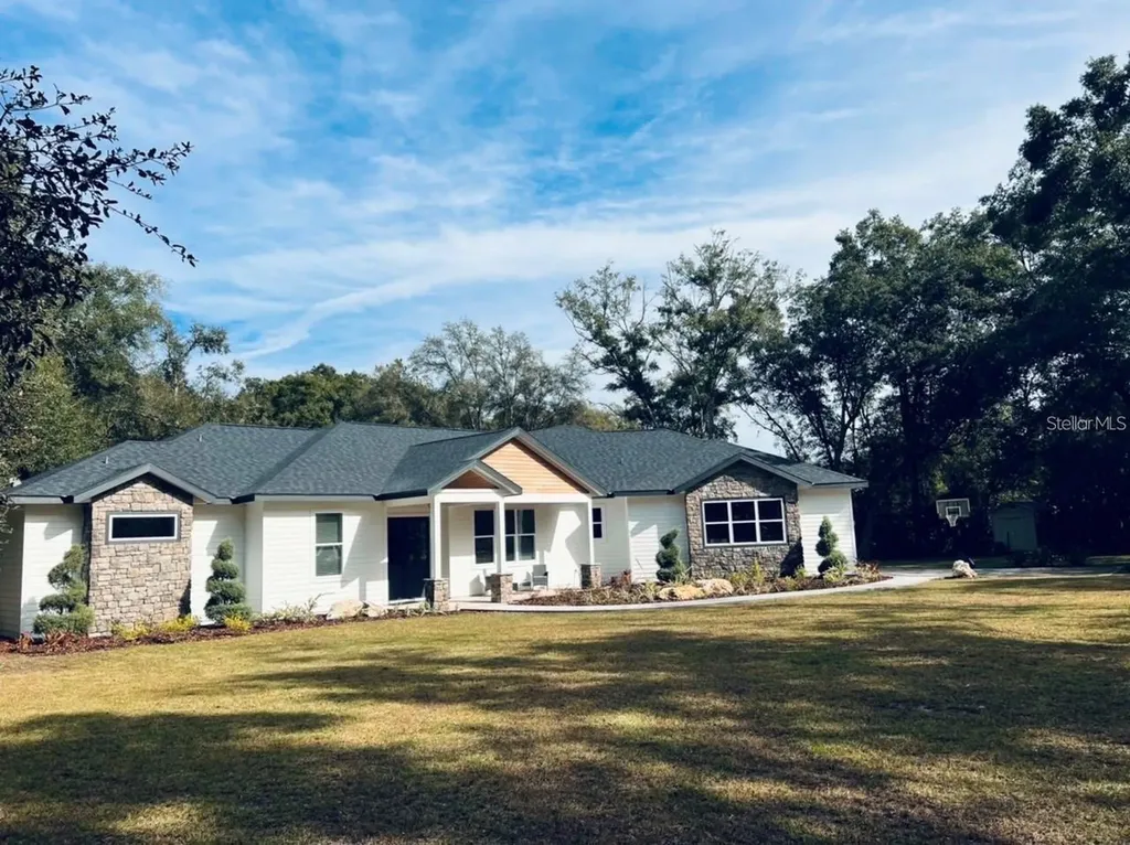 25222 NW 62nd Avenue High Springs FL 32643