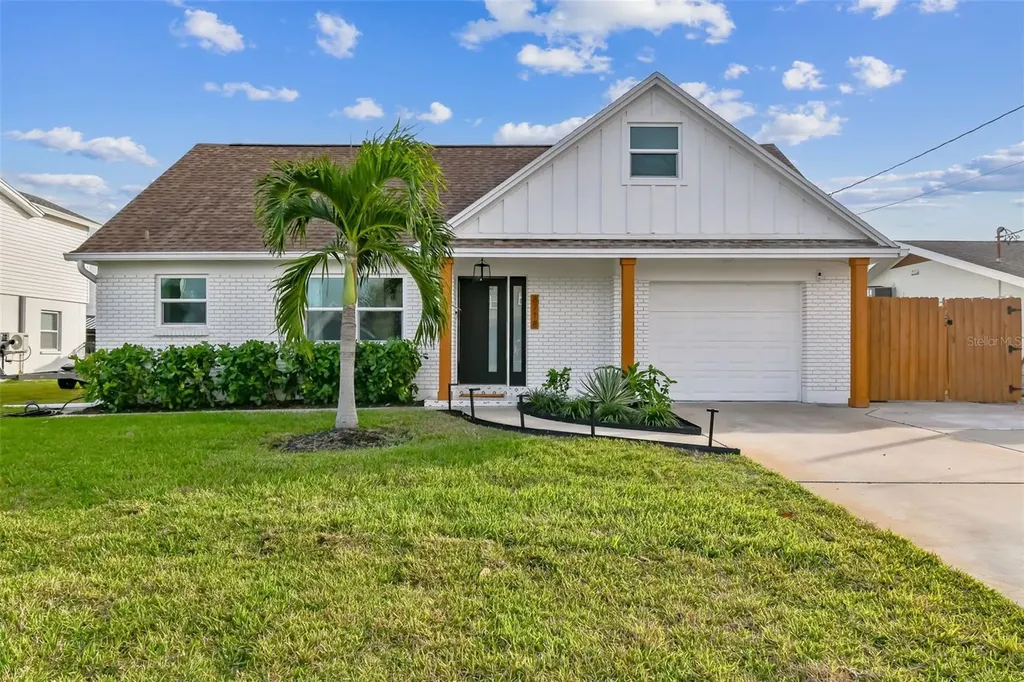 8718 Hickorywood Lane Tampa FL 33615