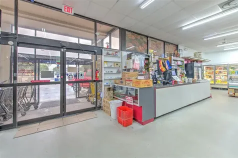 4021 W Hillsborough Avenue Tampa FL 33614