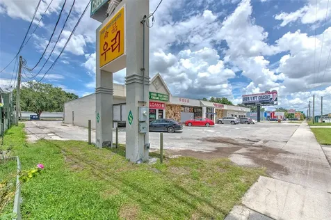 4021 W Hillsborough Avenue Tampa FL 33614