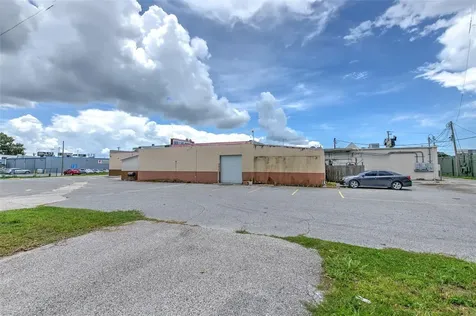 4021 W Hillsborough Avenue Tampa FL 33614