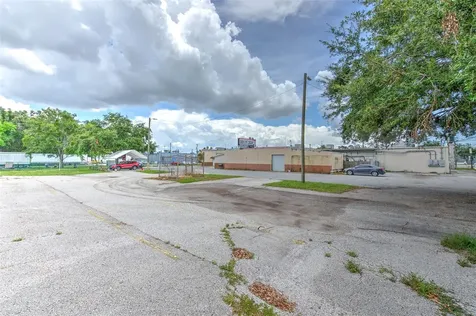 4021 W Hillsborough Avenue Tampa FL 33614