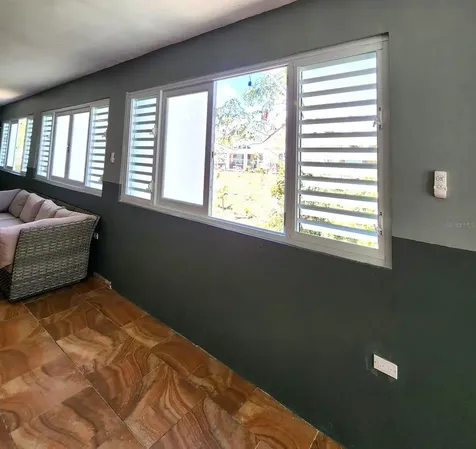 234 Zumbador Rio Grande PR 00745