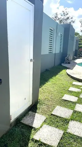 234 Zumbador Rio Grande PR 00745