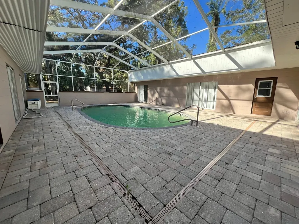 12308 N 52nd Street Temple Terrace FL 33617