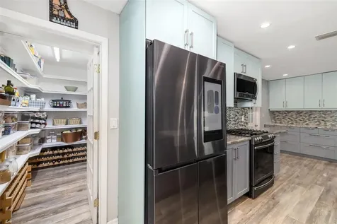 719 Wood Lane Sarasota FL 34237