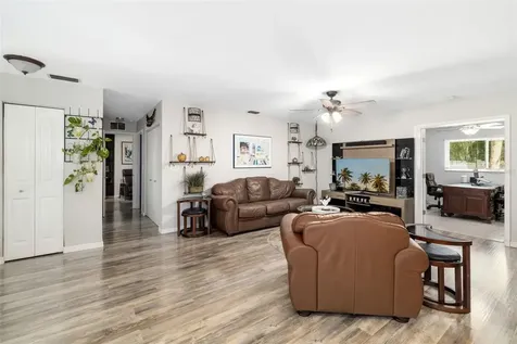 719 Wood Lane Sarasota FL 34237