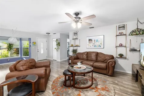 719 Wood Lane Sarasota FL 34237