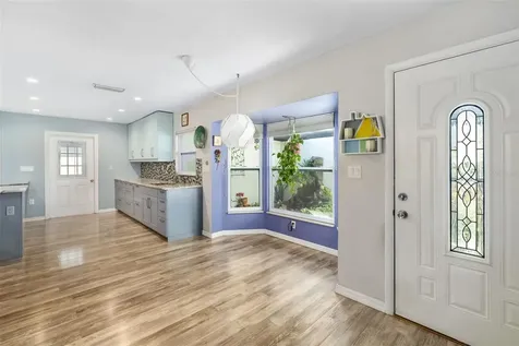 719 Wood Lane Sarasota FL 34237