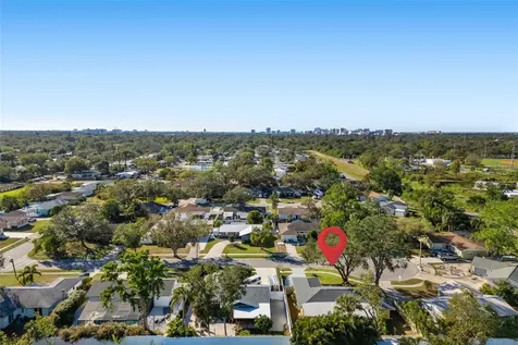 719 Wood Lane Sarasota FL 34237