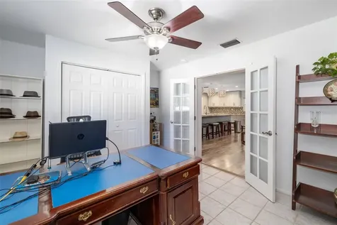 719 Wood Lane Sarasota FL 34237