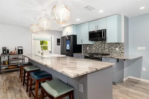 719 Wood Lane Sarasota FL 34237