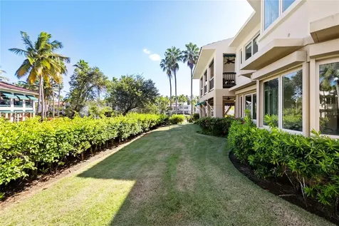 86 Lake Side Villas Vega Alta PR 00692