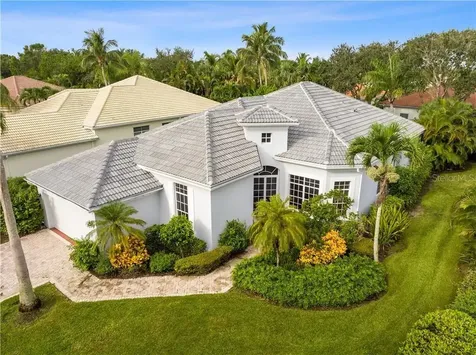 869 Island Club Square Vero Beach FL 32963